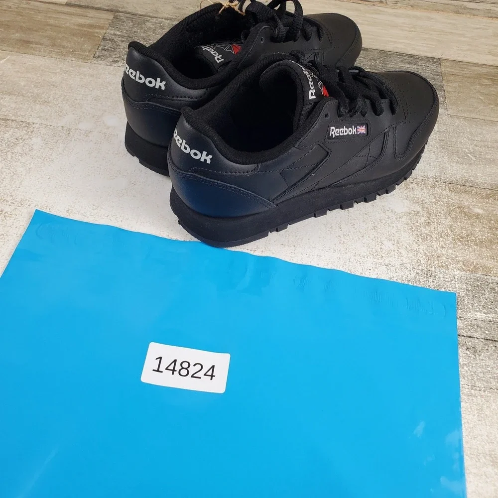 Reebok Classic Womens Running Shoes Sz 6 Triple Black Leather Lace Up Sneakers